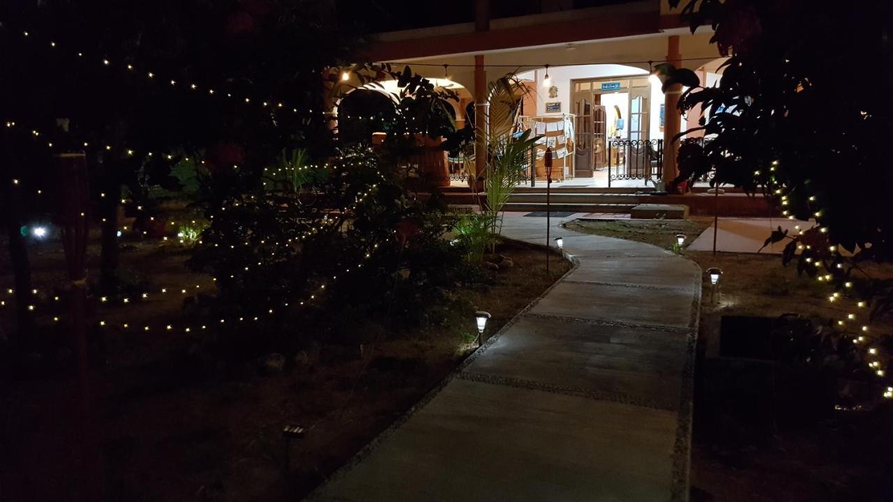 Villa Mango Hostel Puerto Escondido  Kültér fotó